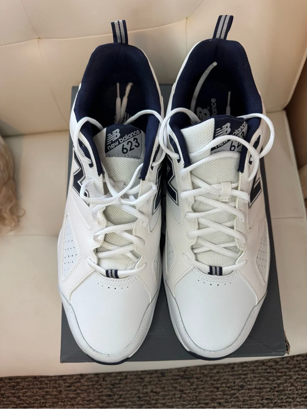 New Balance Men's White and Navy 623 Athletic Sneakers. Size 17